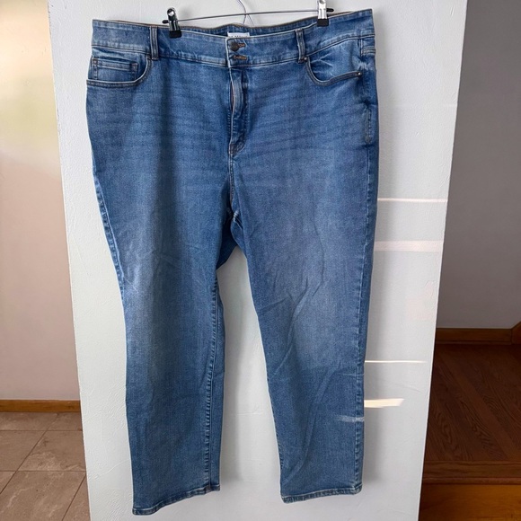 Lane Bryant Tighter Tummy High rise straight jeans Size 26 Short - Picture 1 of 10